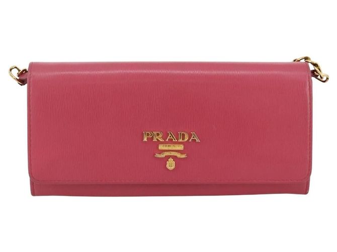 Carteira com corrente Prada em couro Saffiano Rosa