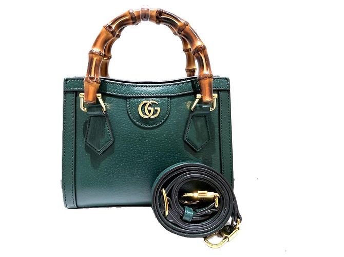 Gucci Diana Bamboo Handtasche aus grünem Leder