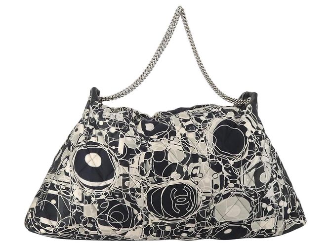 CHANEL Chain Tote Bag Nylon Schwarz Silber CC Auth 203235A