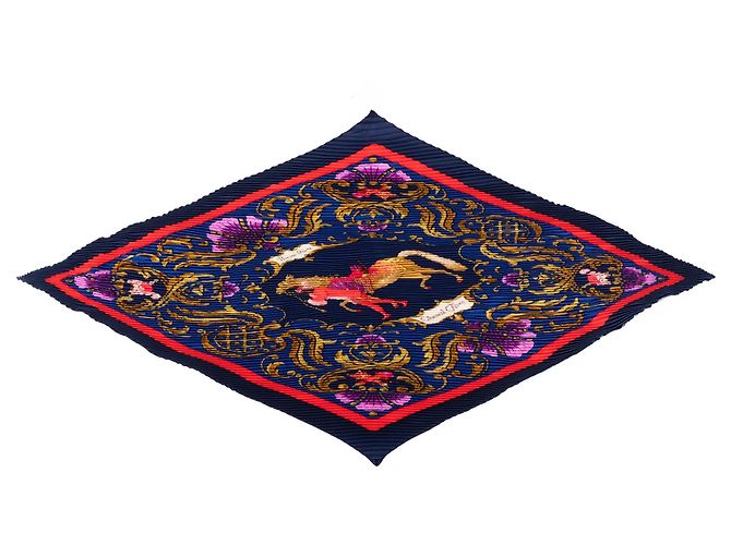 HERMÈS - Carré 90 Cheval Turc Hermès en seda plisada azul Multicolor