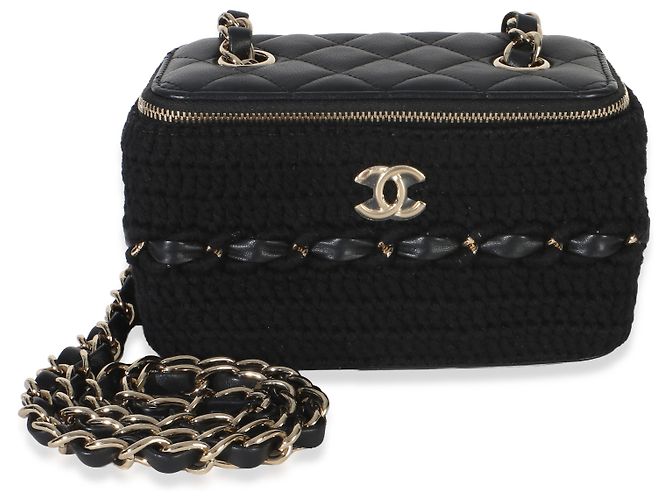 Pequena mala de maquilhagem Chanel em pele de cordeiro acolchoada preta com gancho e corrente Preto