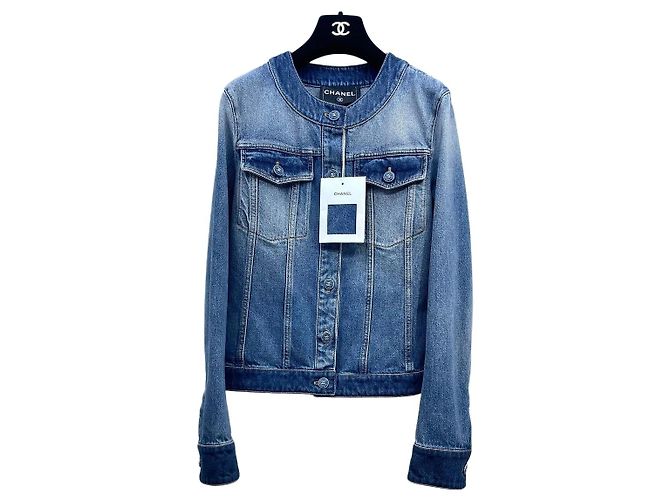 Jaqueta Chanel 24B em denim azul