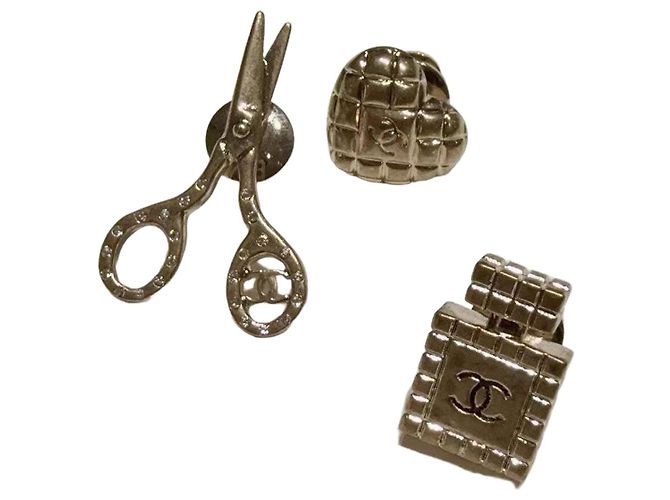 Pins y Broches Chanel