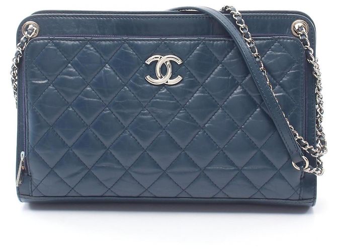 Borsa a tracolla Chanel Matelassé in pelle blu