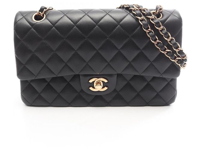 Borsa a tracolla Chanel Matelassé Double Flap Nero