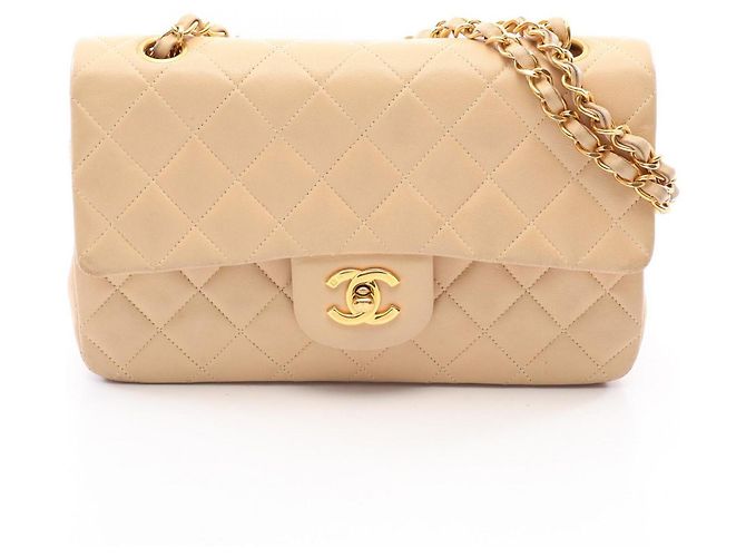 Timeless Bolsa Chanel Matelassé Double Flap Bege