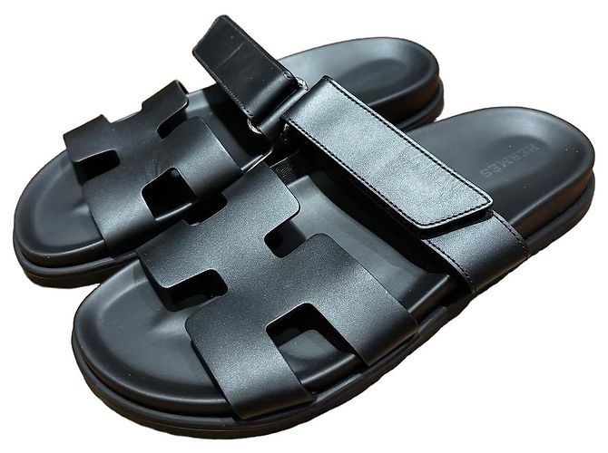 Hermès Chypre Sandalen aus schwarzem Leder - 38