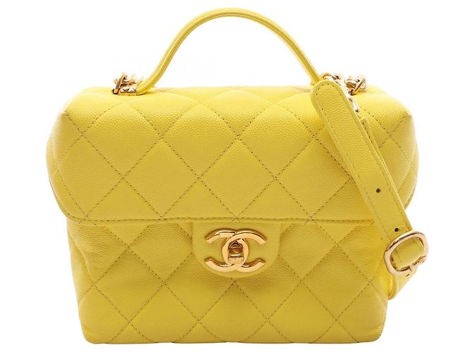 Petit sac vanity Chanel Matelassé Jaune