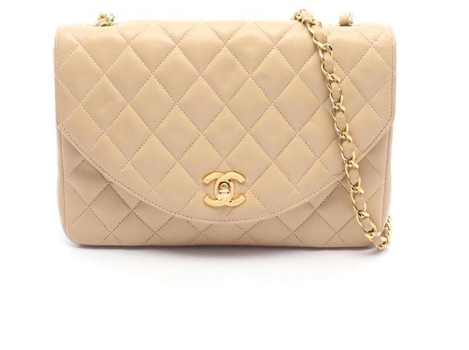 Bolso de hombro Chanel Matelassé Small Flap Beige