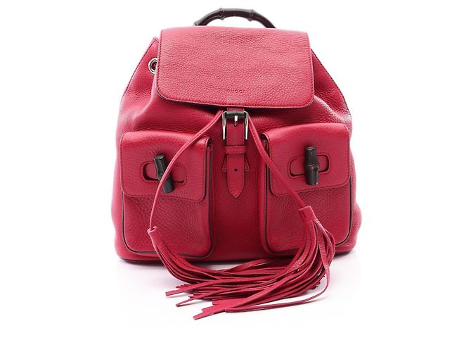 Mochila/Bolsa Gucci em couro rosa com tassel Bamboo