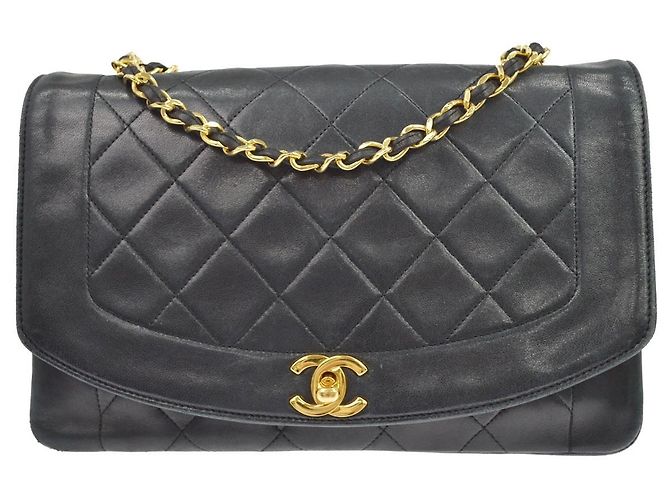 Chanel Diana Flap Quilted Lambskin Medium Noir