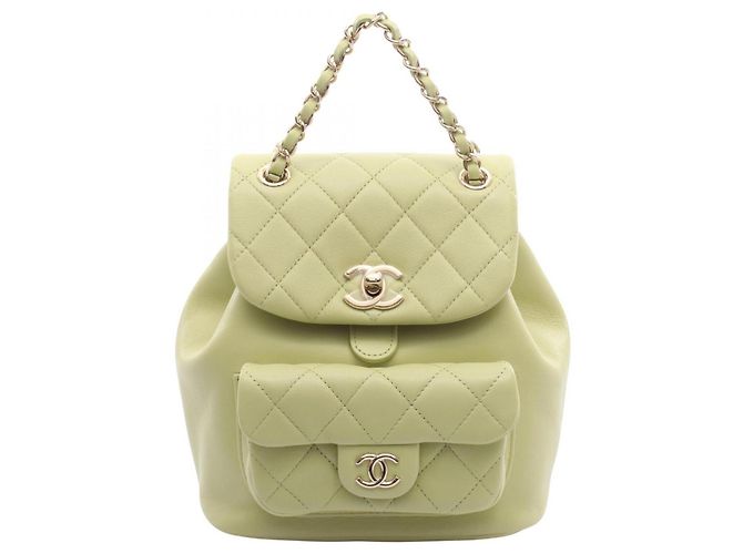 Mochila/Bolsa Chanel Matelassé em couro verde