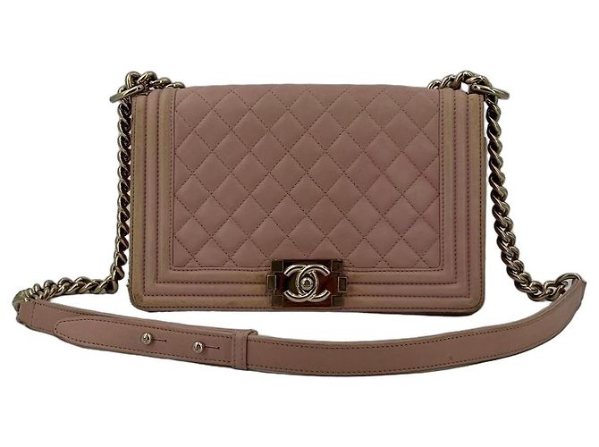 Sac à main Chanel Boy Medium Rose Cuir d'Agneau