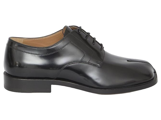 Maison Martin Margiela scarpe stringate Tabi in pelle nera Nero