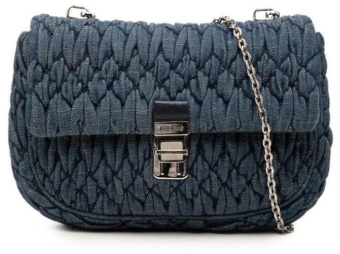 Bolsa de Ombro com Corrente Miu Miu Matelassé Azul