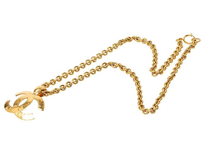 Colar com pingente acolchoado Chanel Gold CC banhado a ouro Dourado
