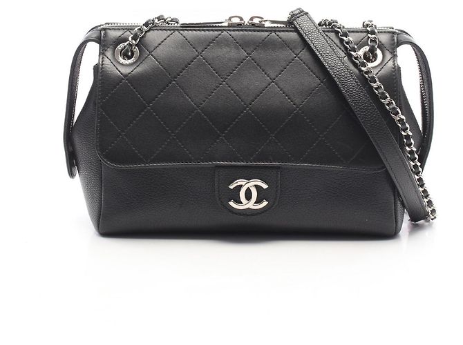 Borsa a tracolla Chanel Matelassé Nero
