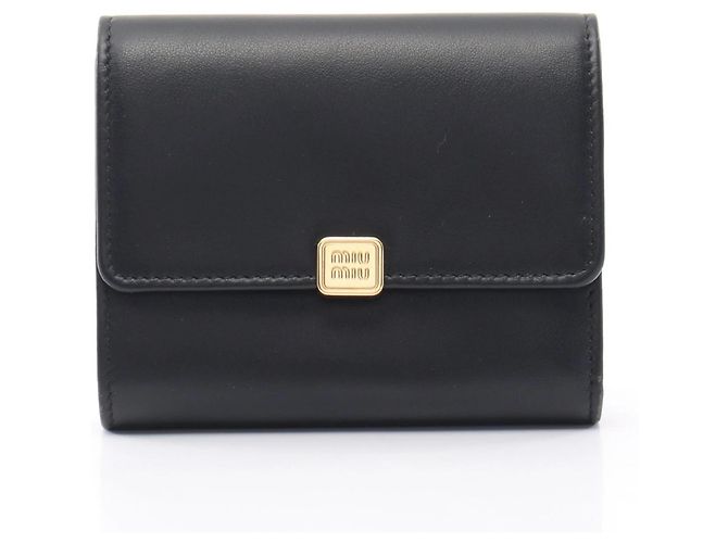 Miu Miu Softy Metal Square Tri-fold Geldbörse Schwarz