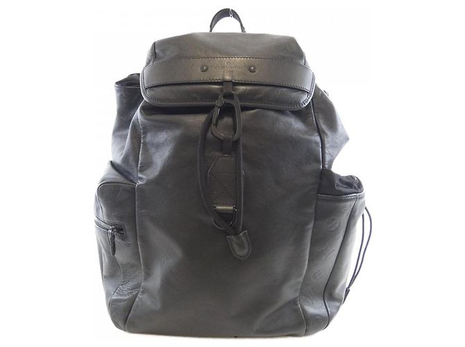 Zaino Louis Vuitton Monogram Shadow Discovery Nero