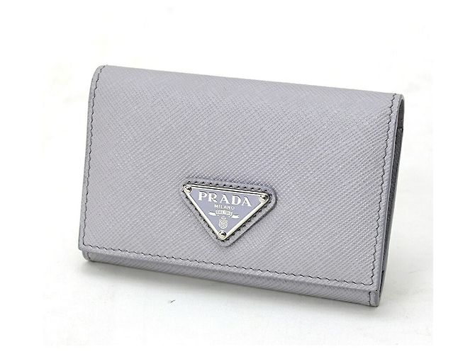 Tarjetero Prada Saffiano Triangle en Lavender