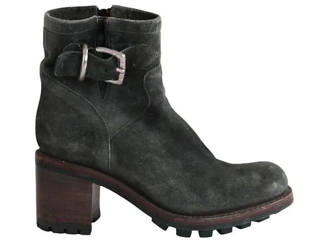 Botas Free Lance de ante verde con hebilla