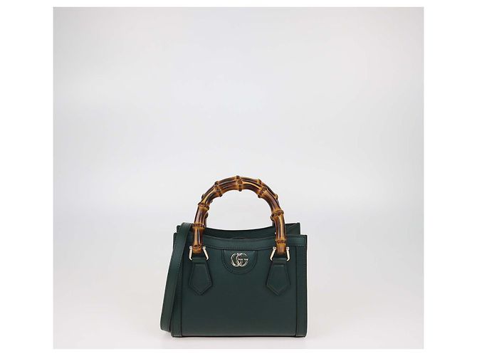Borsa Gucci Small Diana in pelle verde