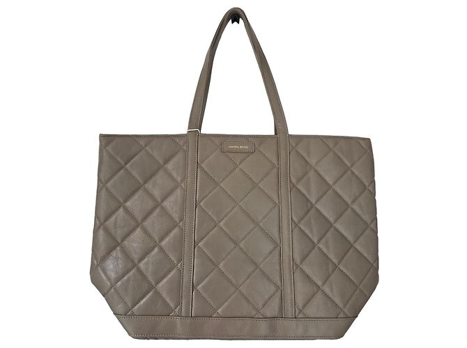 Vanessa Bruno Gesteppte Leder Shopper Tasche Beige