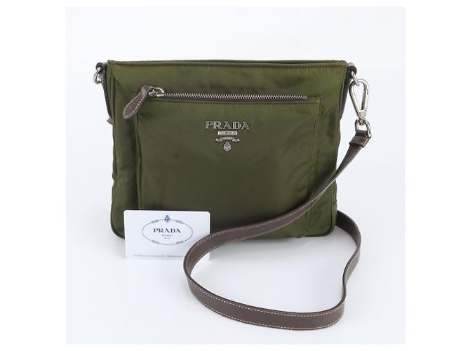 Bolsa de Ombro Prada em Nylon Tessuto e Couro Verde Caqui