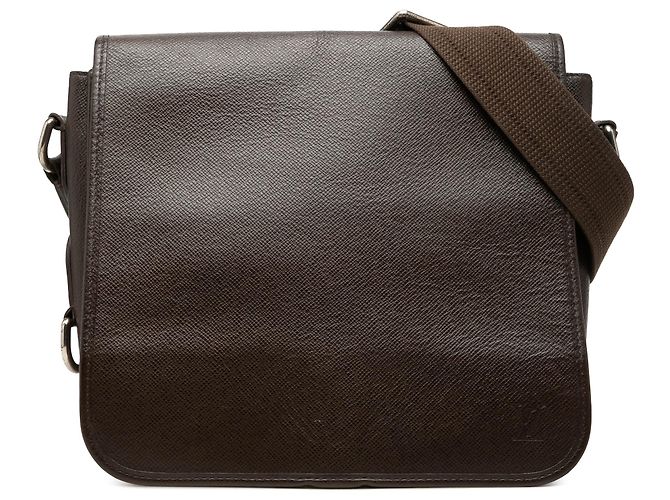 Louis Vuitton Brown Taiga Andrei Marron Marron foncé