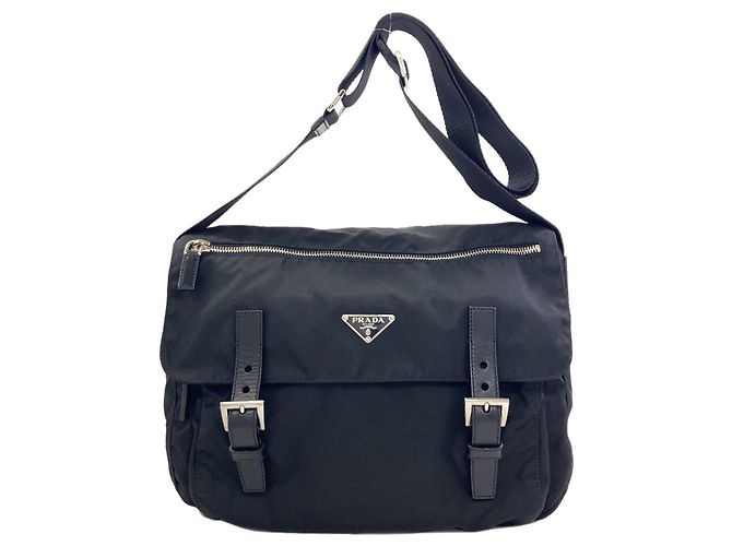 Bolsa de ombro Prada em nylon Preto