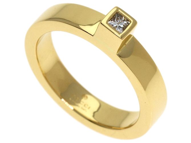 Anillo Gucci Square de diamante en oro amarillo de 18K