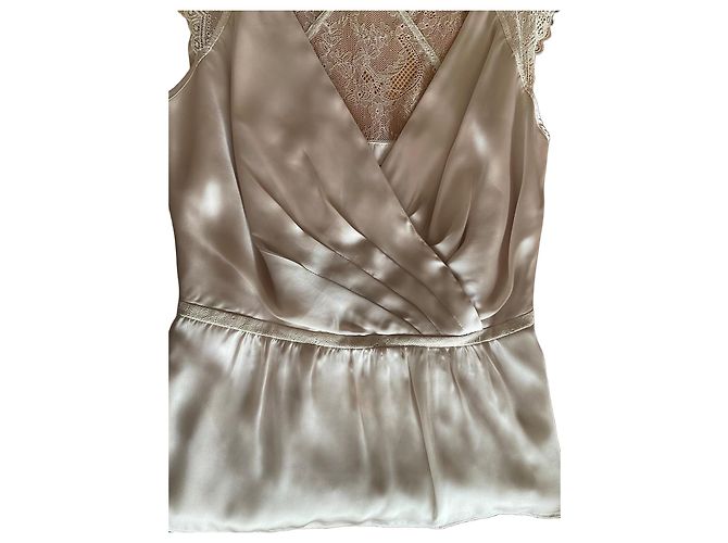 Top Peplum Coast Bege Decote V Renda