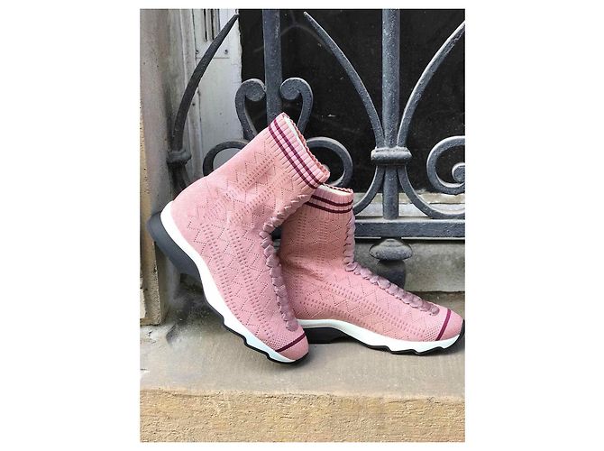 Baskets Fendi roses T.36