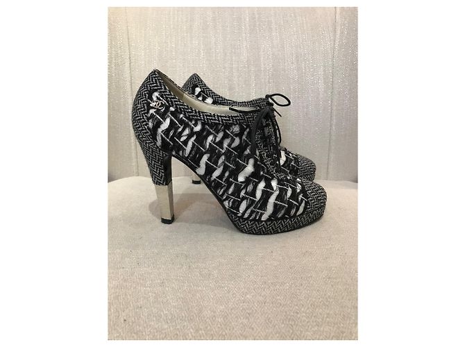 Botas Chanel tweed T.37,5 Negro