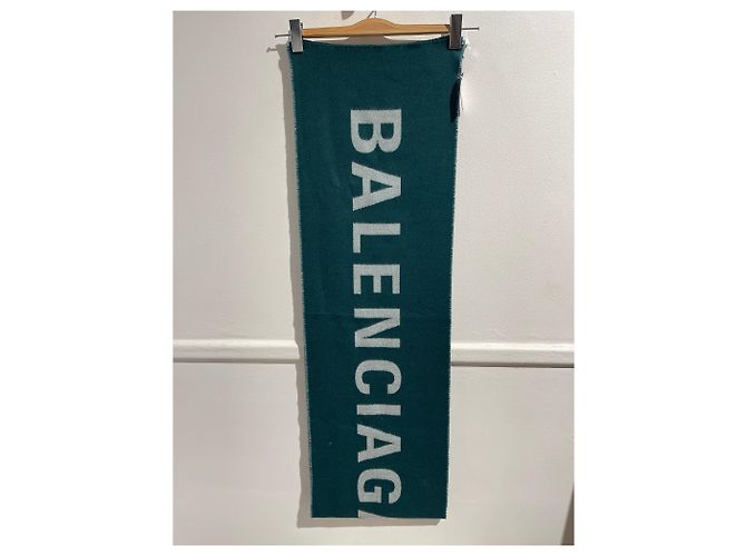 Balenciaga Schal grün
