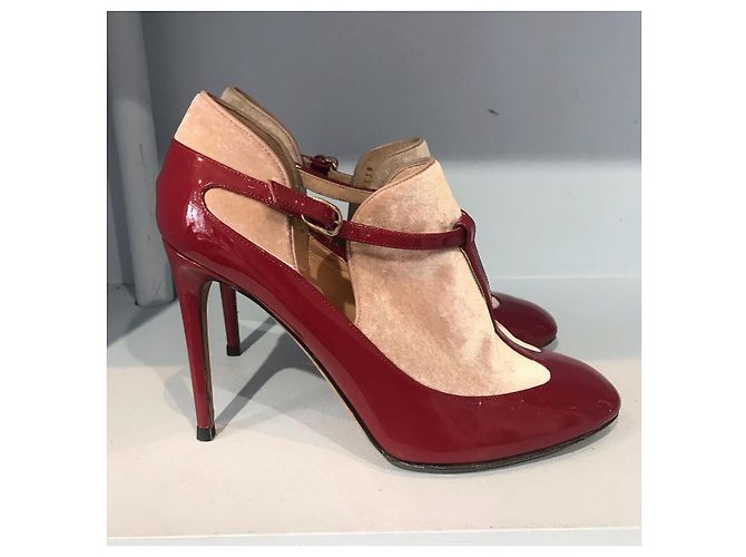 Valentino Garavani Botas Valentino rojas T.38