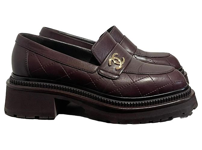 Mocasines Chanel bordeaux T.37 Burdeos