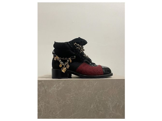 Botines Chanel negros T.37