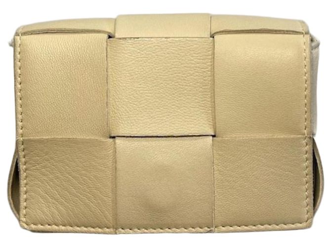 Bolsa Bottega Veneta Candy Cassette bege