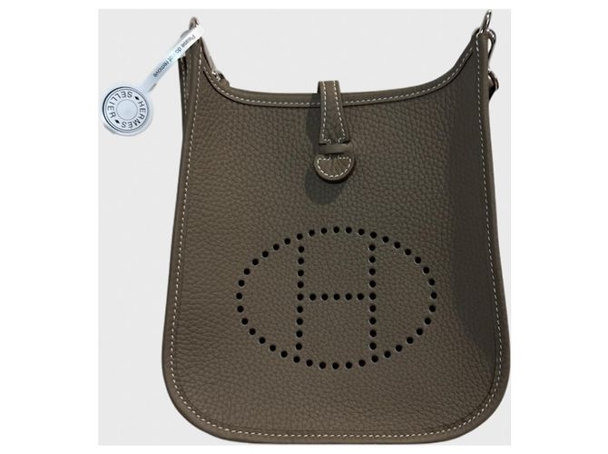 Bolsa Hermès Evelyne 16 Amazone Bege