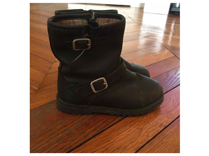 Botas de couro Ugg Verdes Tamanho 26