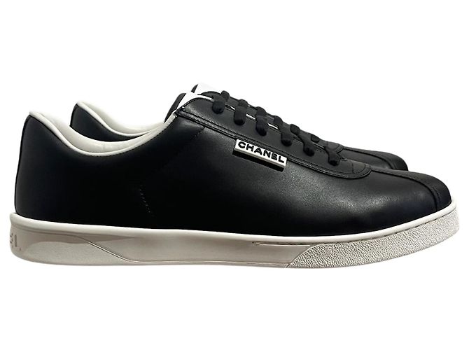 Baskets Chanel noires T.43