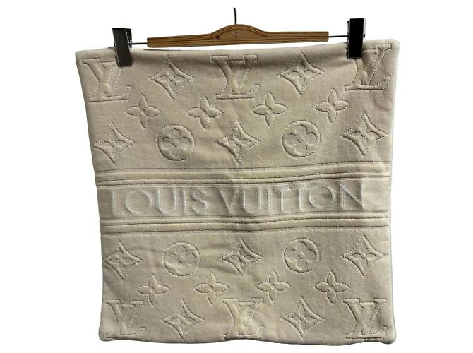 Louis Vuitton Housse de Coussin LVacation Beach