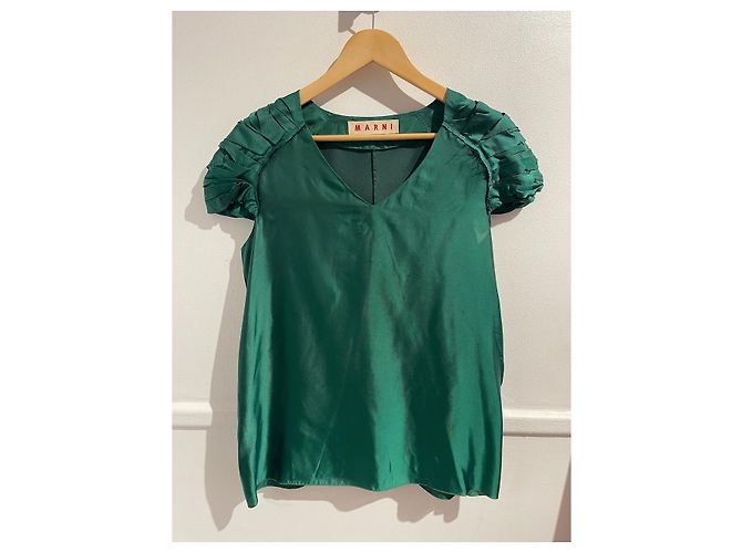 Marni Satinbluse in Grün mit V Ausschnitt
