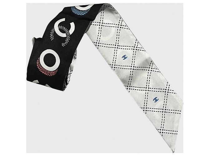 Foulard slim Chanel COCO nero