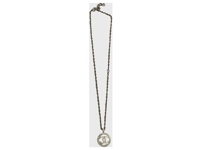 Collar Chanel CC perlas Dorado