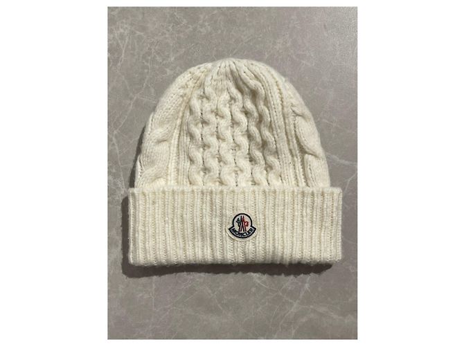 Moncler Beanie Ecru Wool Beige
