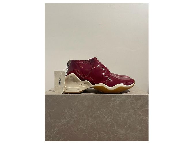 Baskets Fendi rouges T.40