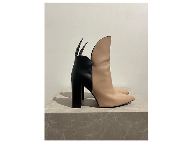 Botines Louis Vuitton T.39 Beige