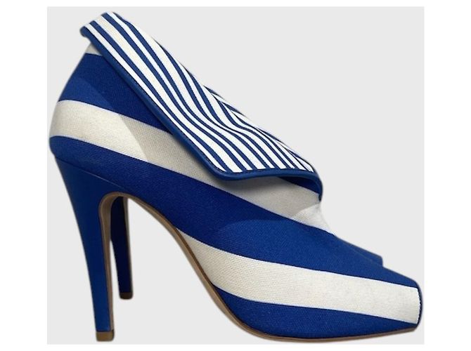Botas Manolo Blahnik a rayas T.38 Azul